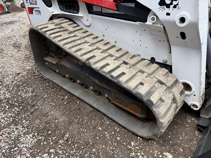 2020-bobcat-t770-image-12