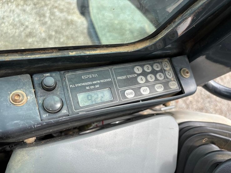 deere-35g-image-25