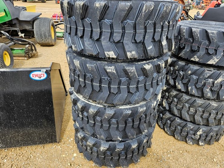 #230-•-4---forerunner-12-16.5-nhs-tires-image-2