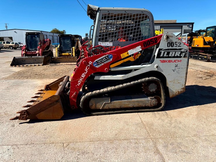 2020-takeuchi-tl8r2-image-3