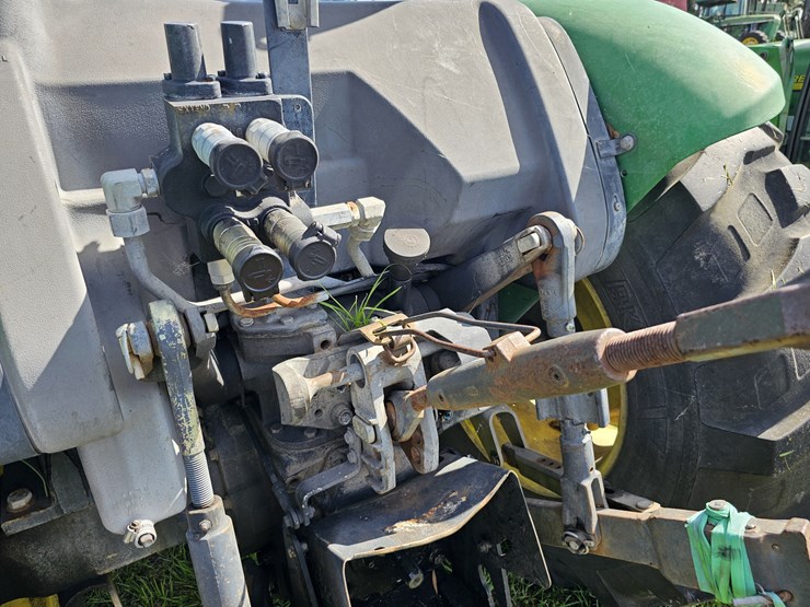2005-john-deere-5225-image-6