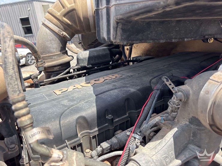 2019-kenworth-t880-image-10