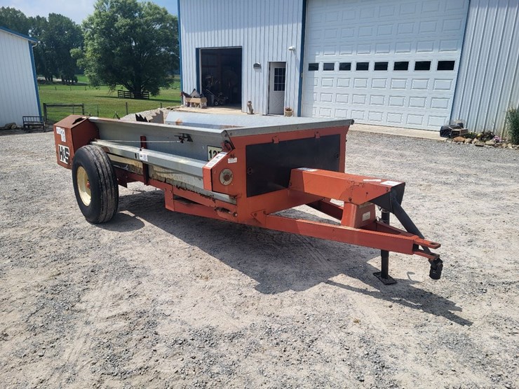 h&s-manure-spreader---mechanics-special-image-7