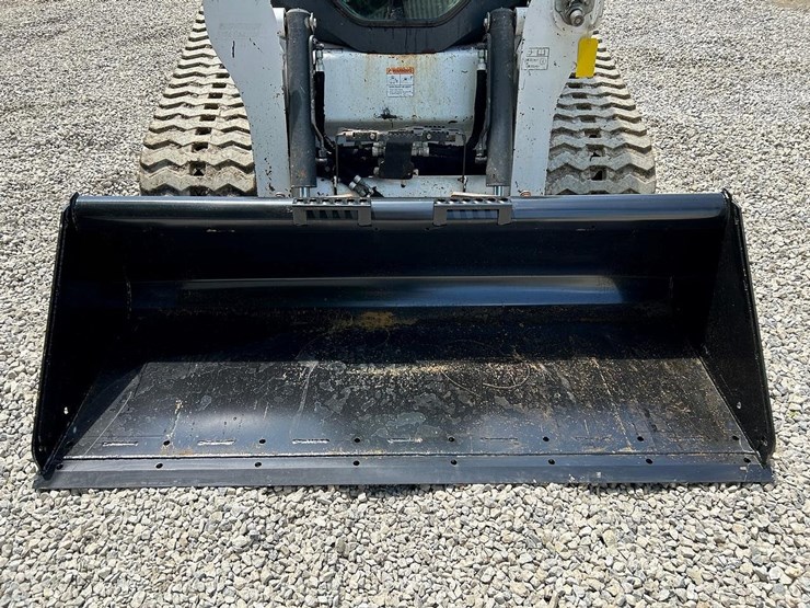 80"-low-pro-skid-steer-bucket-image-2