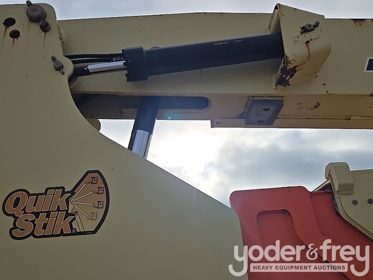 2016-jlg-800aj-image-20