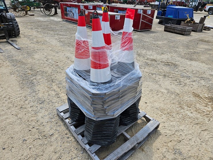 #6901-•-new-agrotk-traffic-cones-image-4