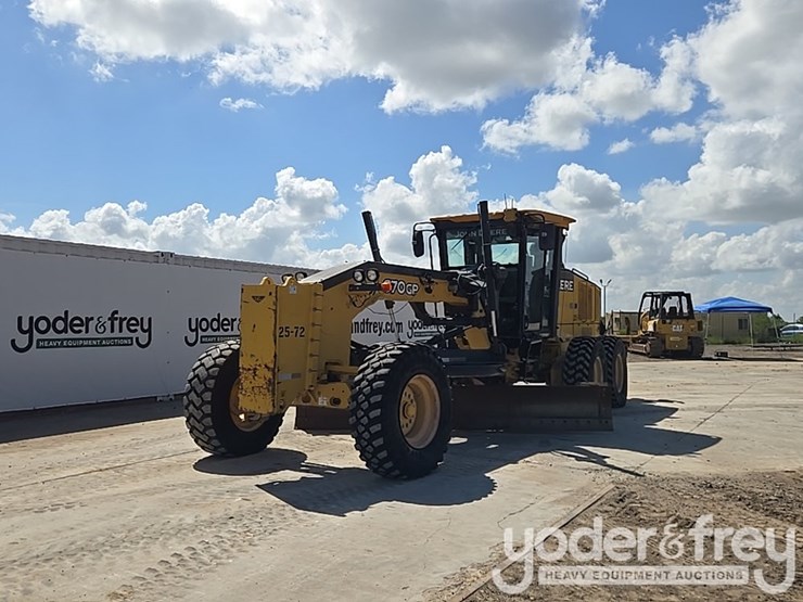 2012-deere-670gp-image-1