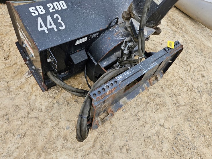 #6880-•-bobcat-sb-200-snow-blower-image-15