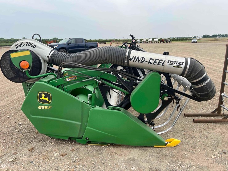 2012-john-deere-935-image-16