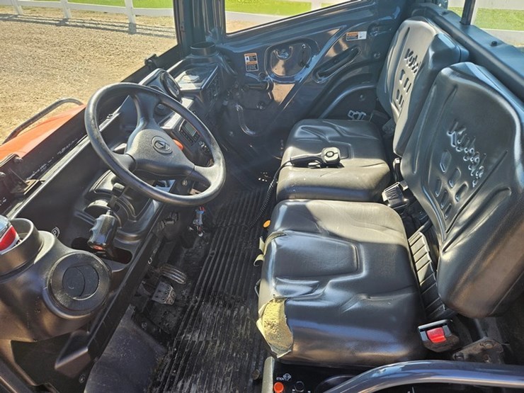 2015-kubota-rtv-x1100c-image-39