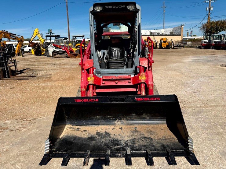 2021-takeuchi-tl10v2-image-23