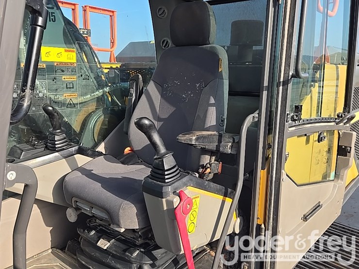 2020-volvo-ec300el-image-67