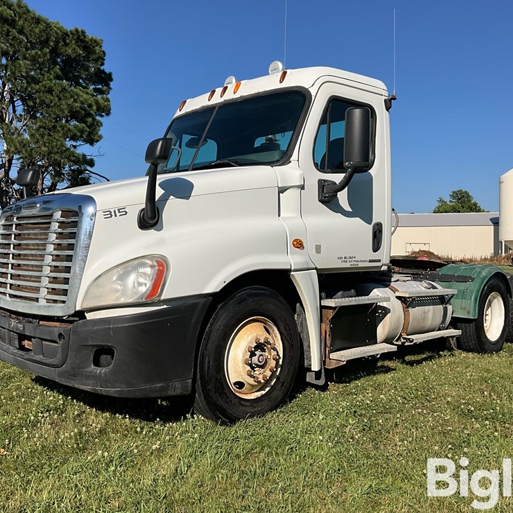 2012 FREIGHTLINER CASCADIA 125