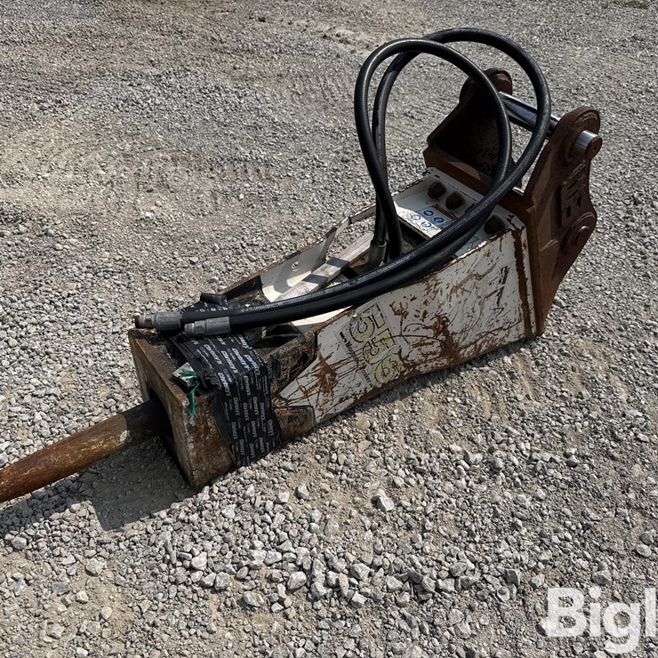 Stanley 556 Concrete Breaker