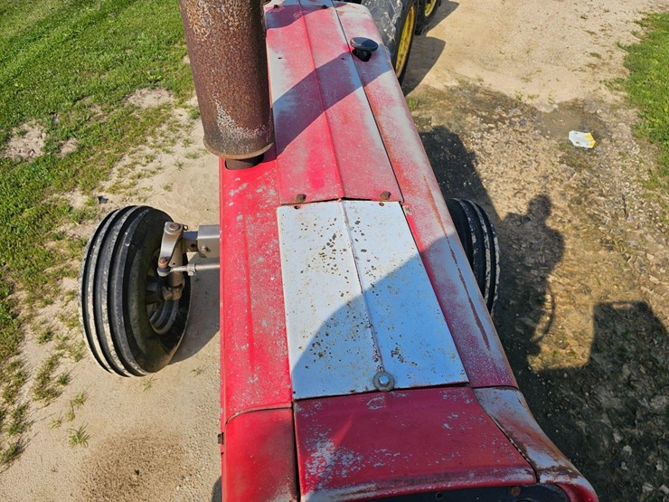 massey-ferguson-1080-image-21