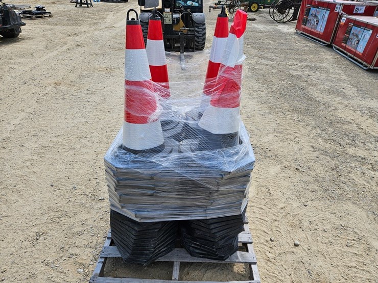 #6901-•-new-agrotk-traffic-cones-image-3