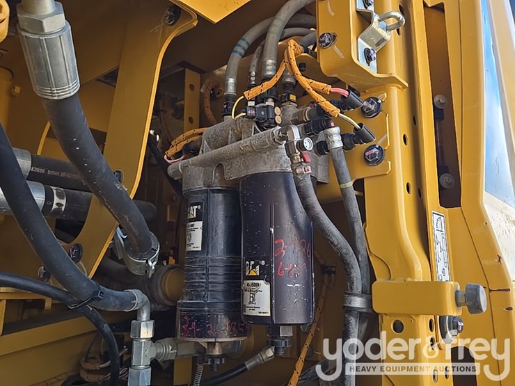 2019-caterpillar-336-image-44