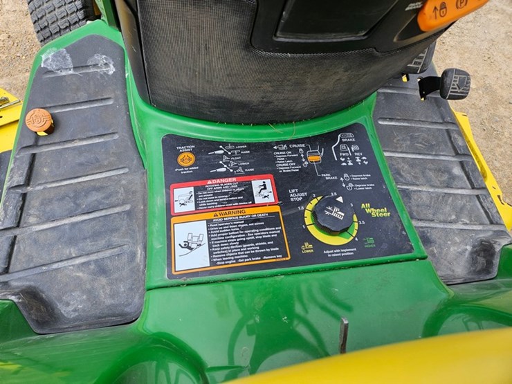 john-deere-x724-image-22