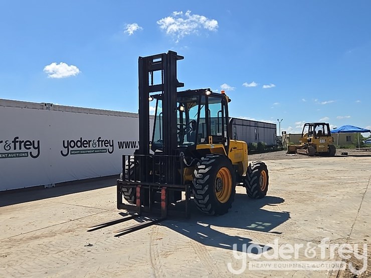 2018-jcb-930-image-1