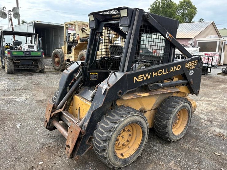 new-holland-lx665-image-1