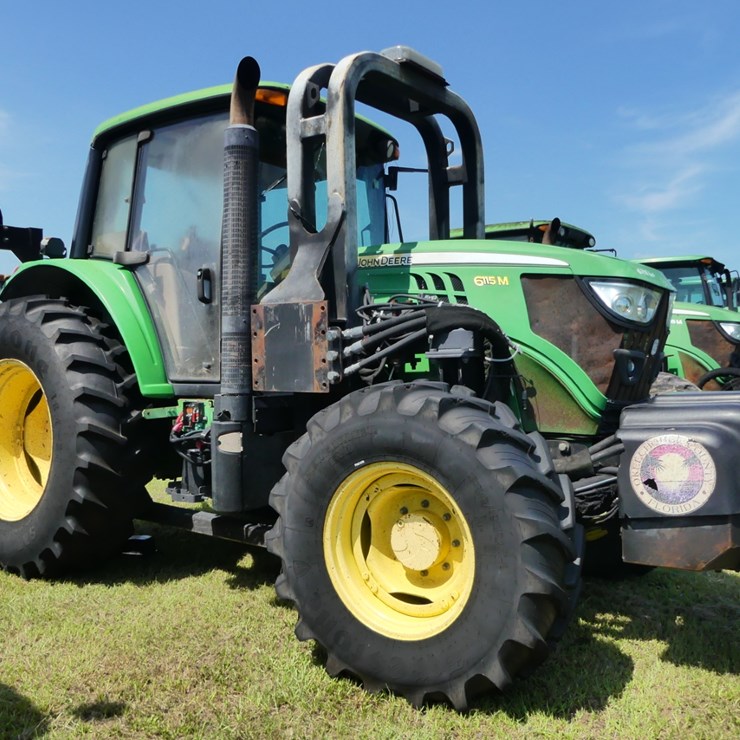 2015 JOHN DEERE 6115M