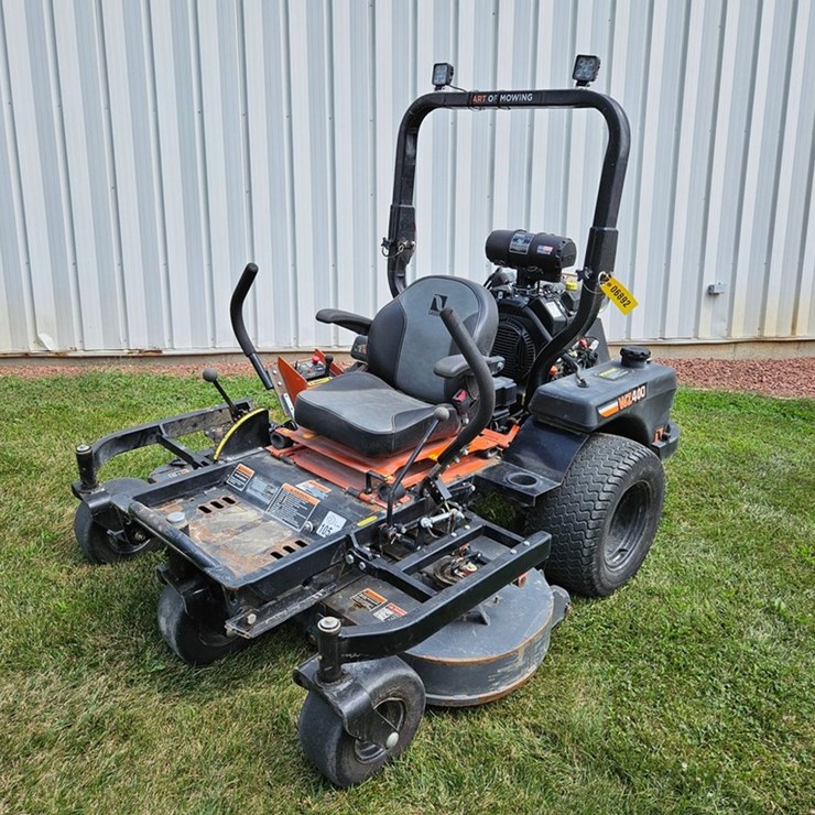 #6892 • Lastec WZ400 Zero Turn Mower