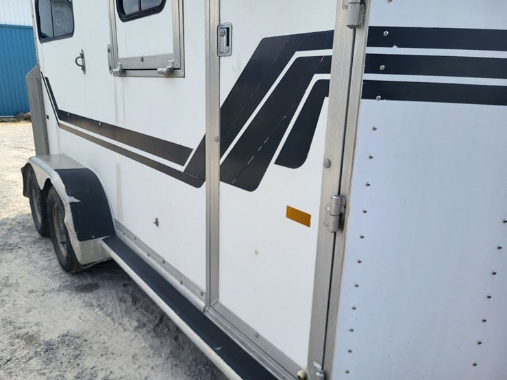 hart-tandem-axle-2-horse-bumper-trailer-w/tack-room-image-14