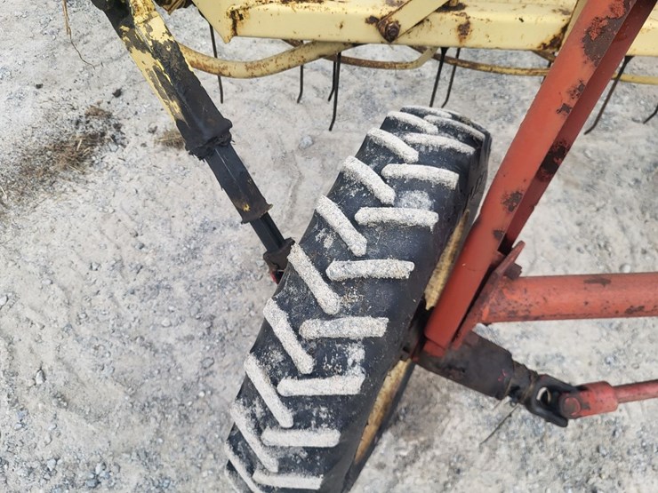 new-holland-256-image-17