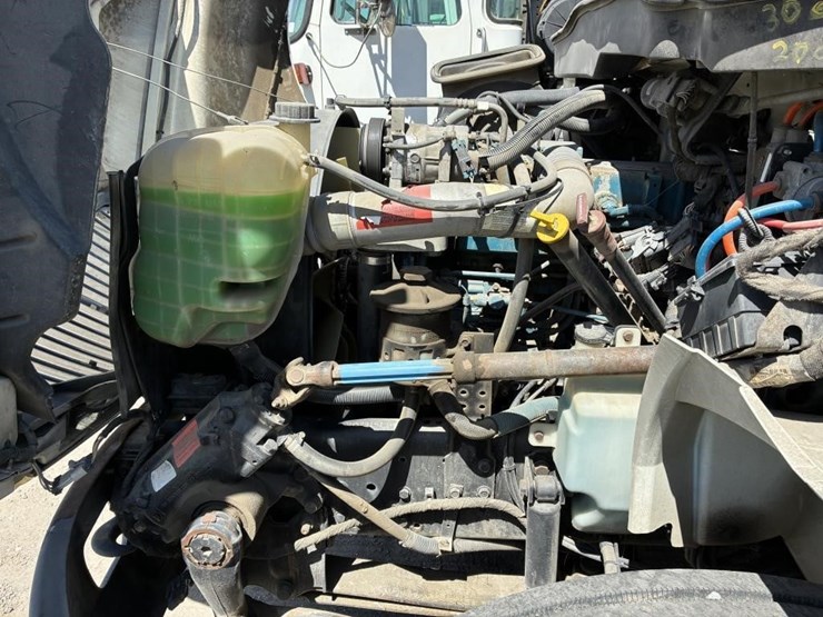 2003-international-durastar-4300-image-8