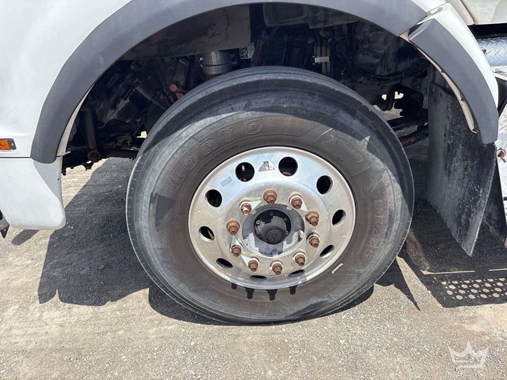 2019-kenworth-t880-image-18