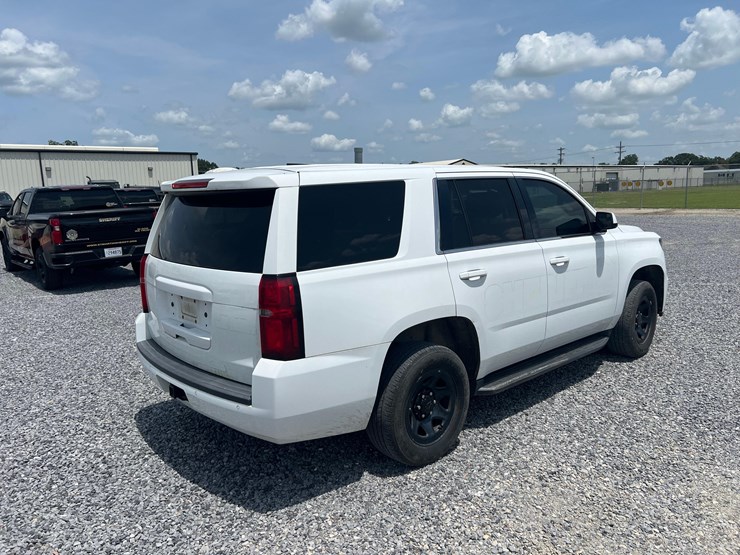 chevrolet-tahoe-image-8