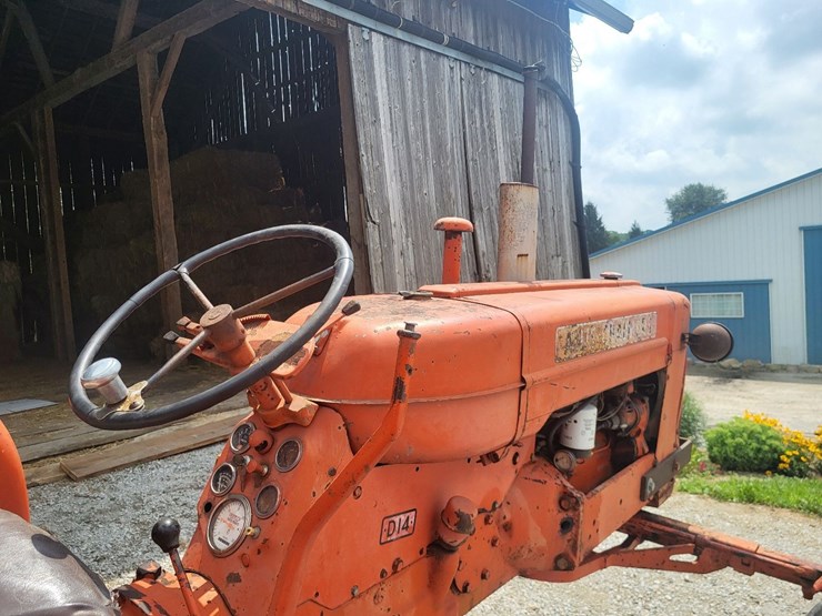 allis-chalmers-d14-tractor-image-44