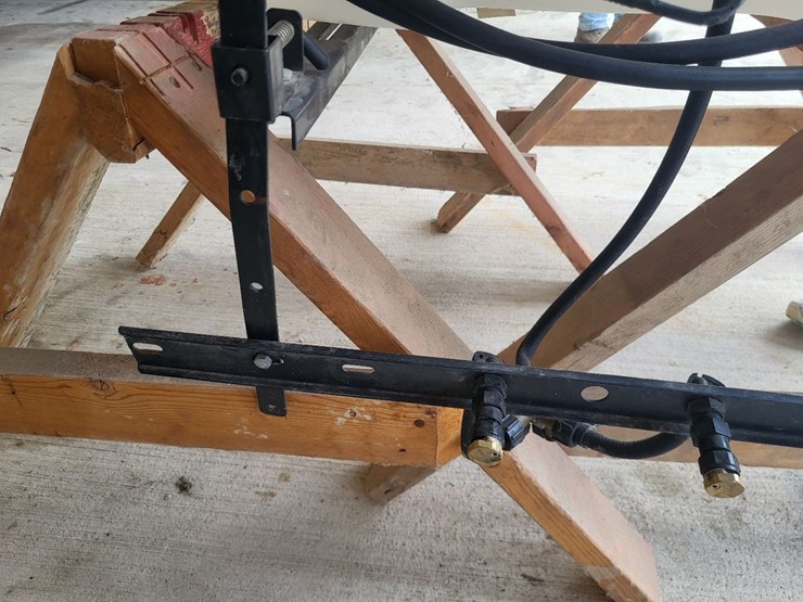 fimco-electric-sprayer-w/poly-tank,-spray-wand,-and-nozzles-image-11