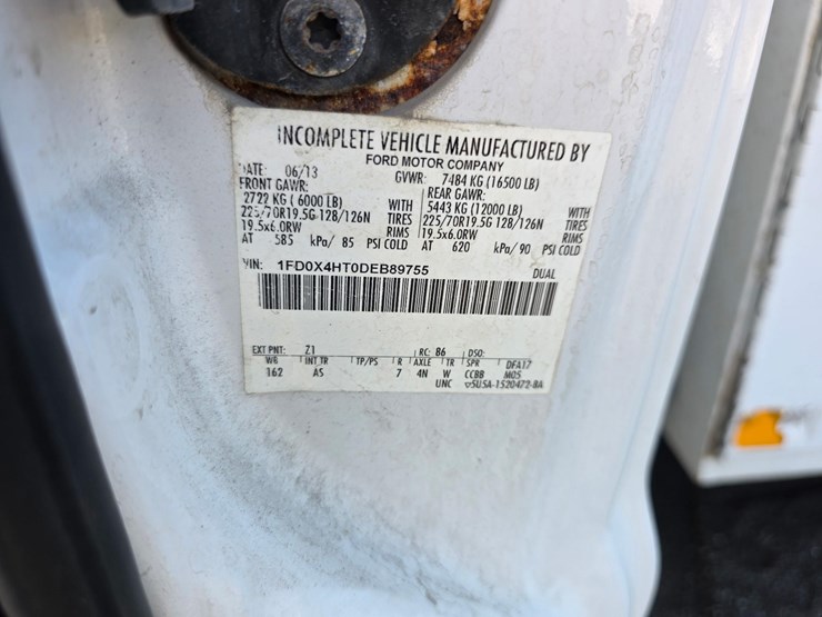 f450-utility-service-truck-image-28