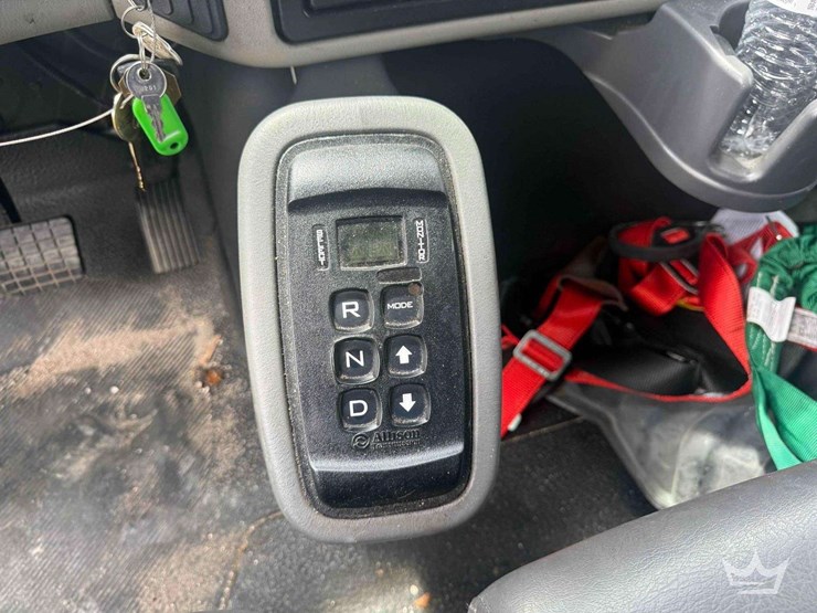 2013-international-durastar-4300-image-11