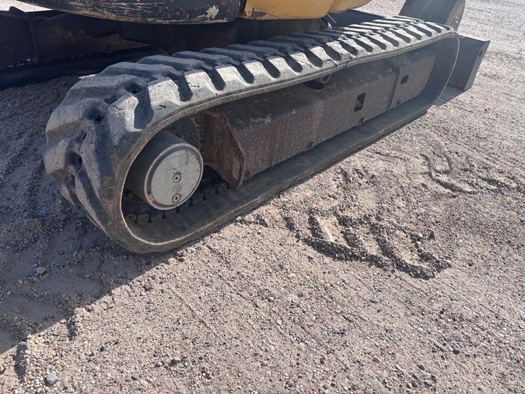komatsu-pc35mr-image-16