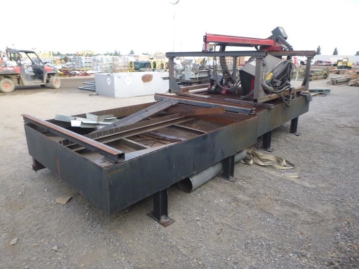 hypertherm-plasma-cutting-torch-tables-image-2