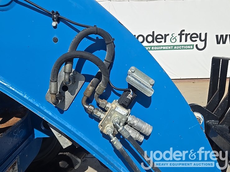 2019-genie-gth1544-image-27