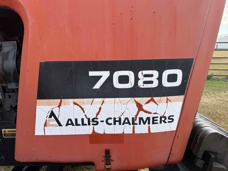 allis-chalmers-7080-tractor-image-23