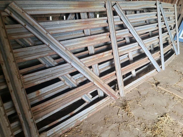(4)-livestock-gates,-(2)-livestock-panels,-and-(1)-roll-of-woven-wire-fence-image-9