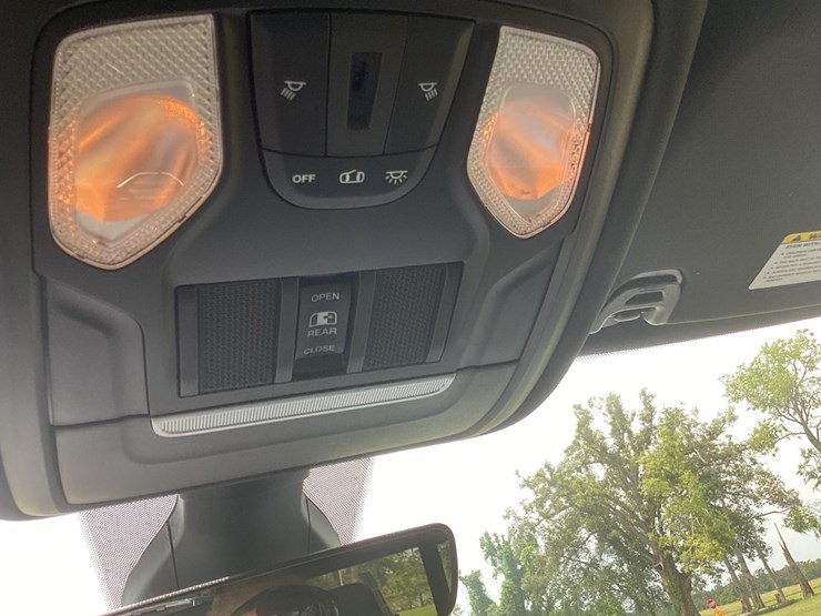 2021-dodge-1500-image-56