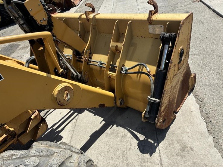 2008-caterpillar-430e-image-9