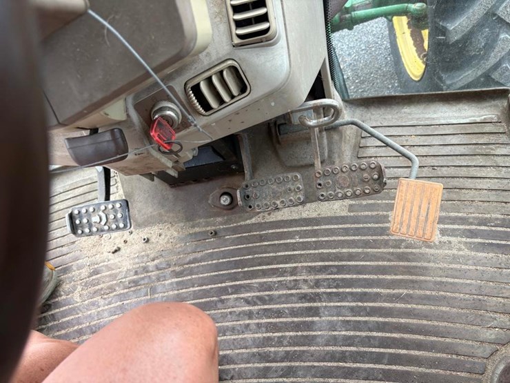 john-deere-6420-image-23