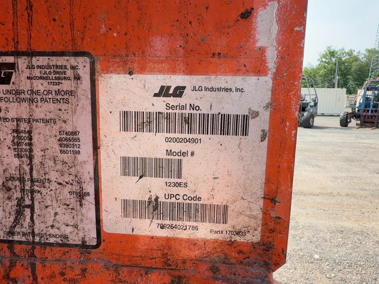 jlg-1230es-image-14