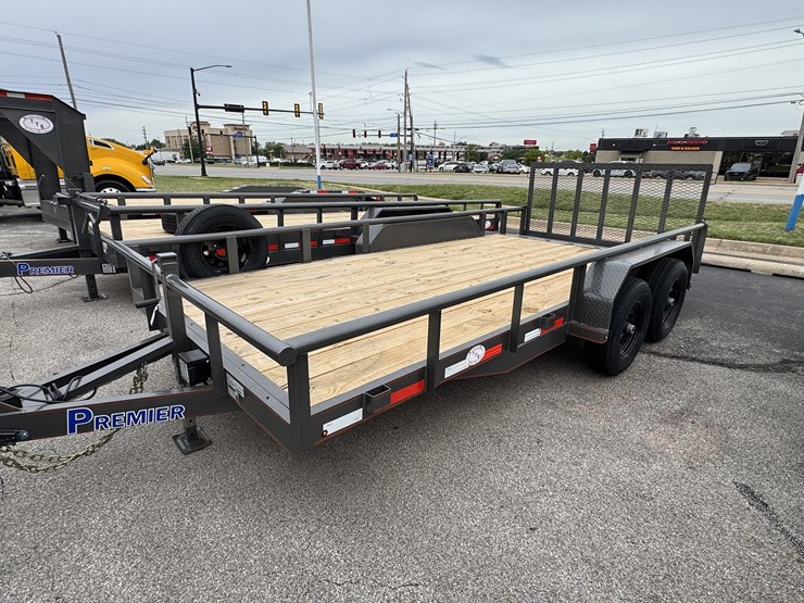 2026-bellwether-premier-16'-pipe-top-trailer-image-1