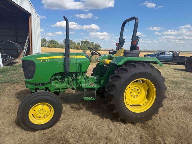 john-deere-5075e-image-21