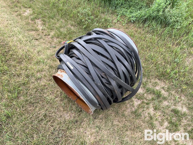 #4-awg-submersible-water-pump-wire-image-1