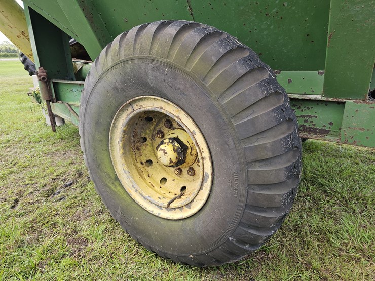 john-deere-1210-image-5