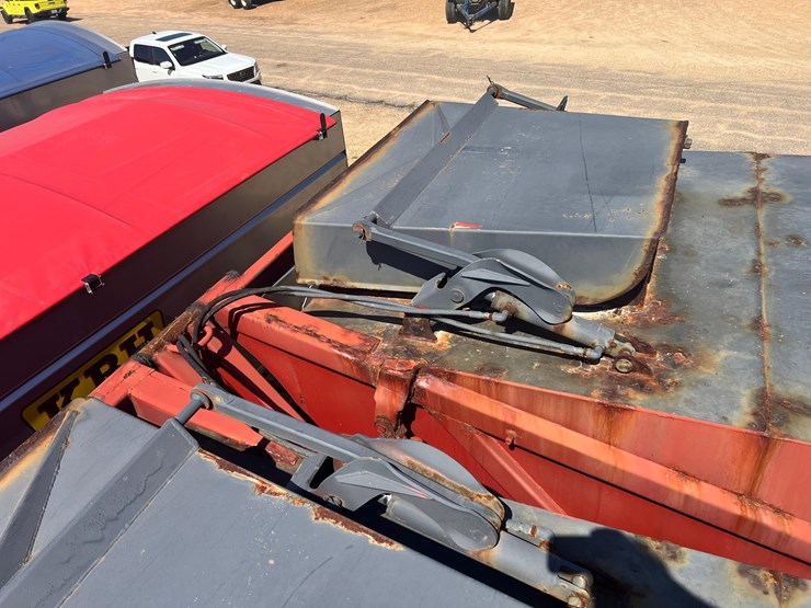hays-lti-side-dump-bulk-hauler-image-60