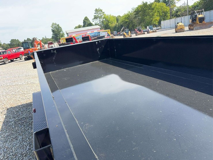 unused-big-tex-14'-dump-trailer-image-10